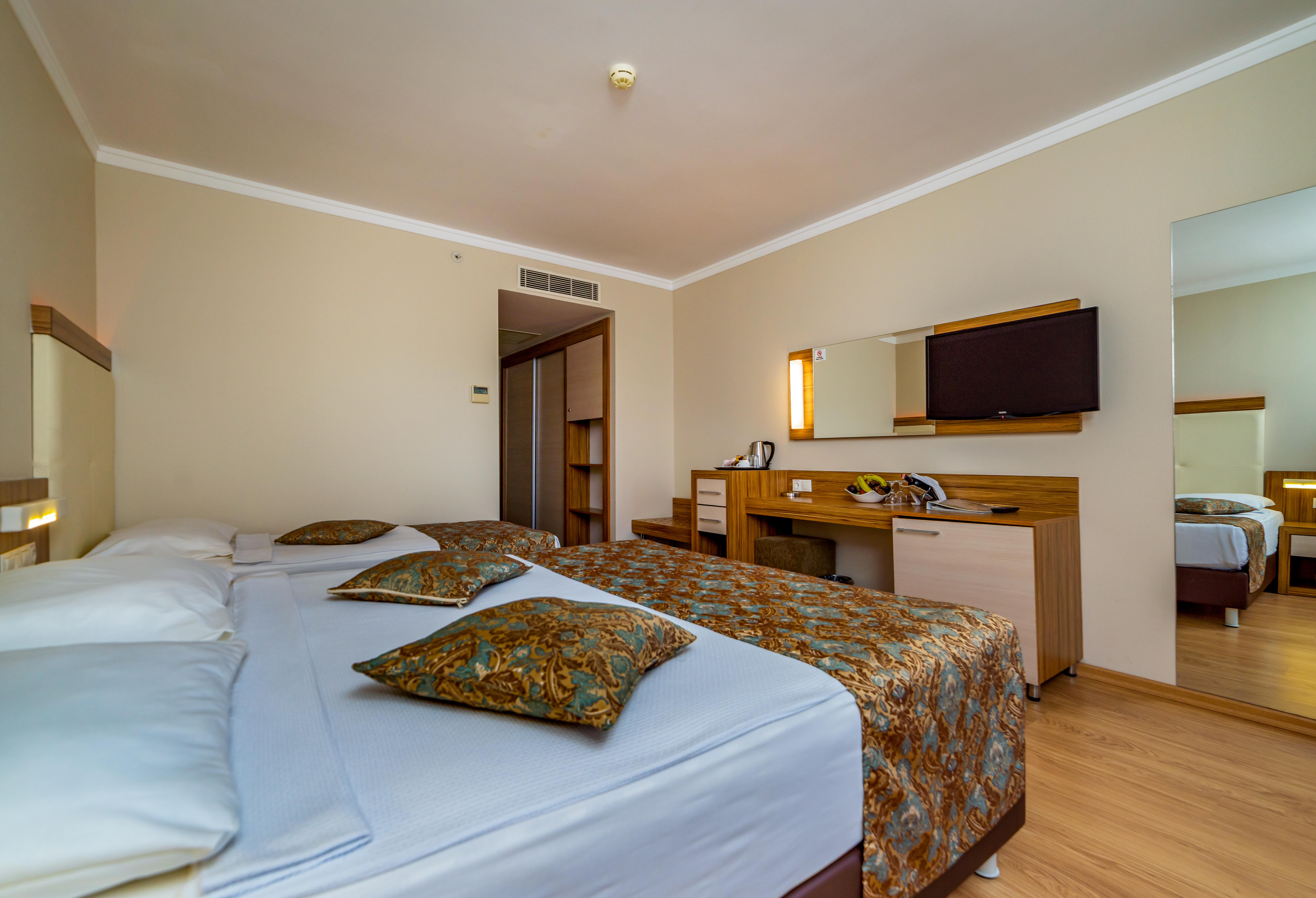 Hotel Primasol Hane Garden Side